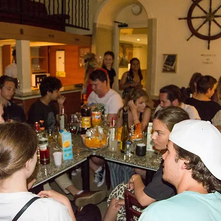 Baccarat Hostal